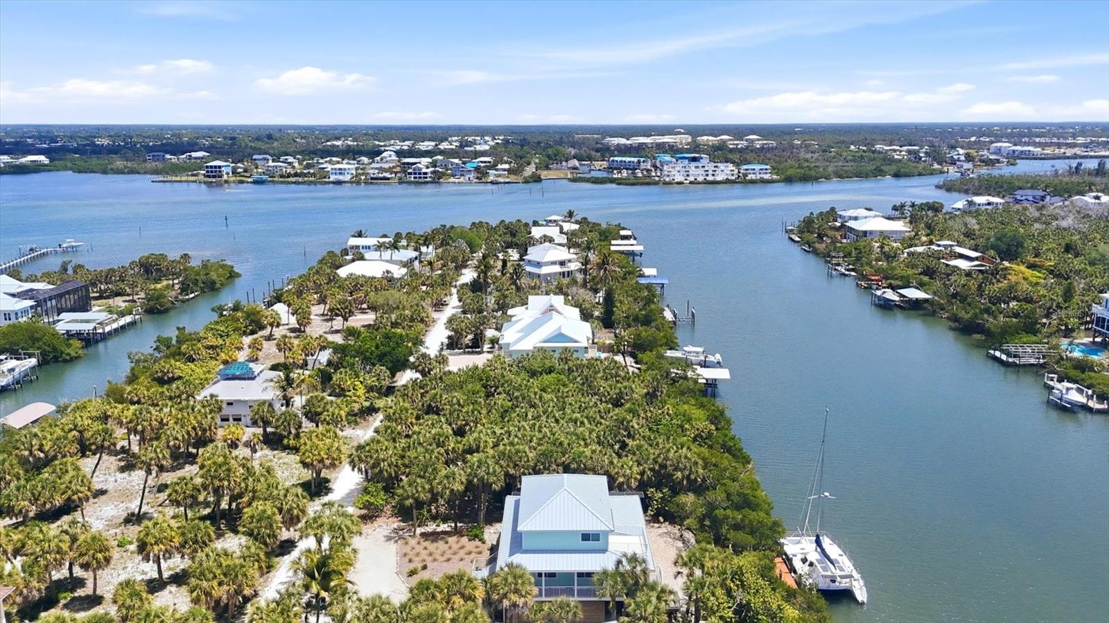 70 PALM DR, PLACIDA, FL, 33946