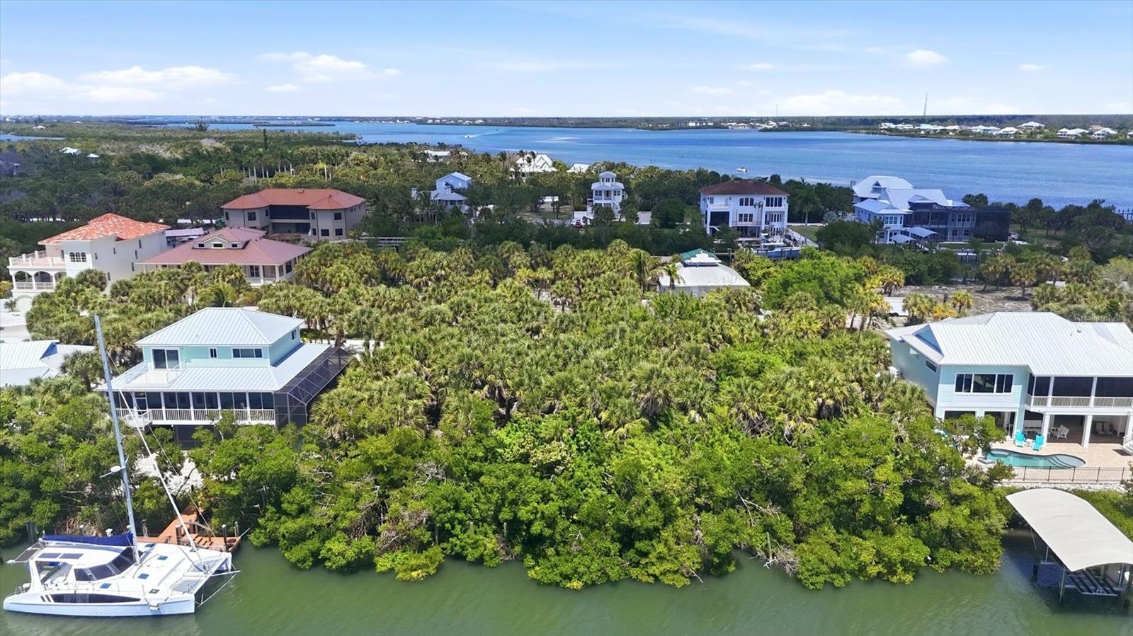 70 PALM DR, PLACIDA, FL, 33946