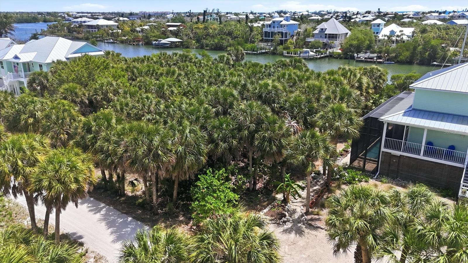 70 PALM DR, PLACIDA, FL, 33946