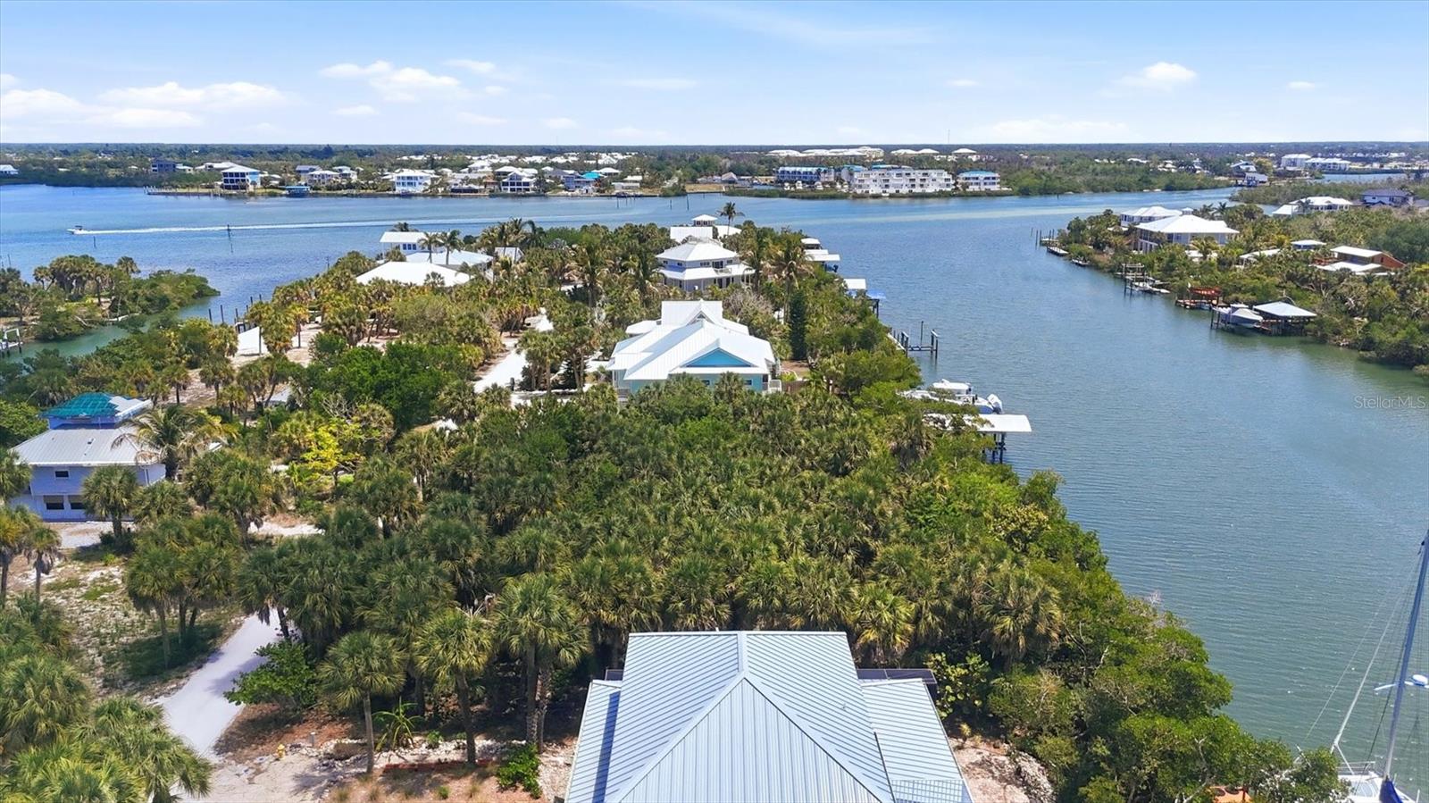 70 PALM DR, PLACIDA, FL, 33946