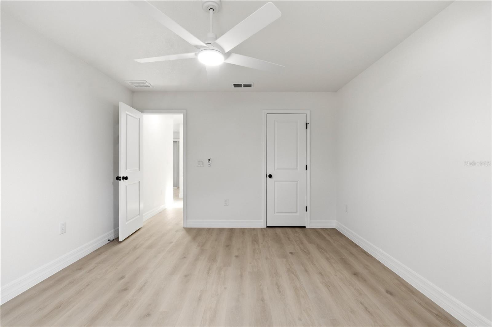 12116 PETREL AVE, WEEKI WACHEE, FL, 34614