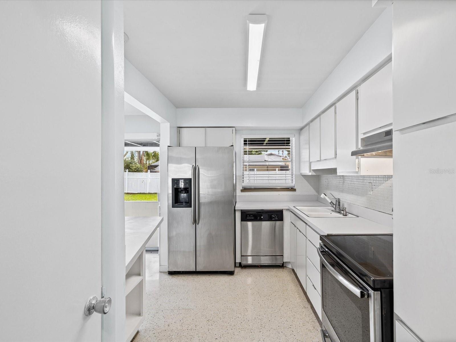 865 IMPERIAL DR, LARGO, FL, 33771