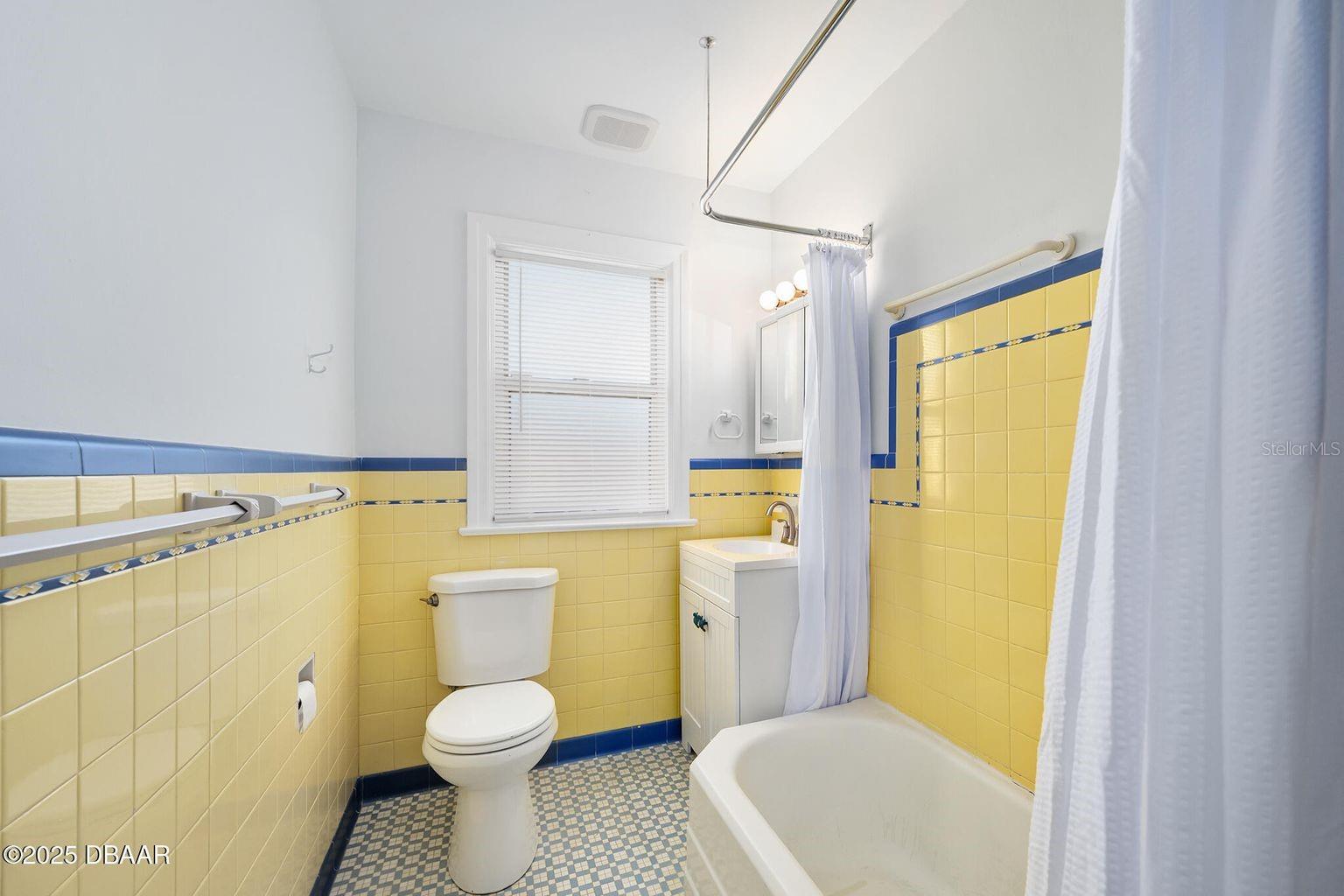 448 NAUTILUS AVE, DAYTONA BEACH, FL, 32118