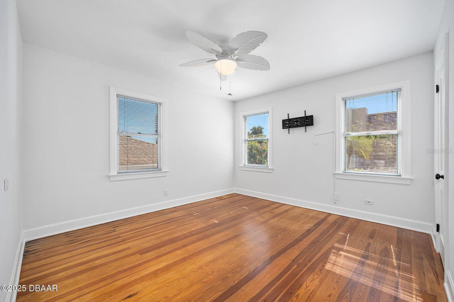 448 NAUTILUS AVE, DAYTONA BEACH, FL, 32118