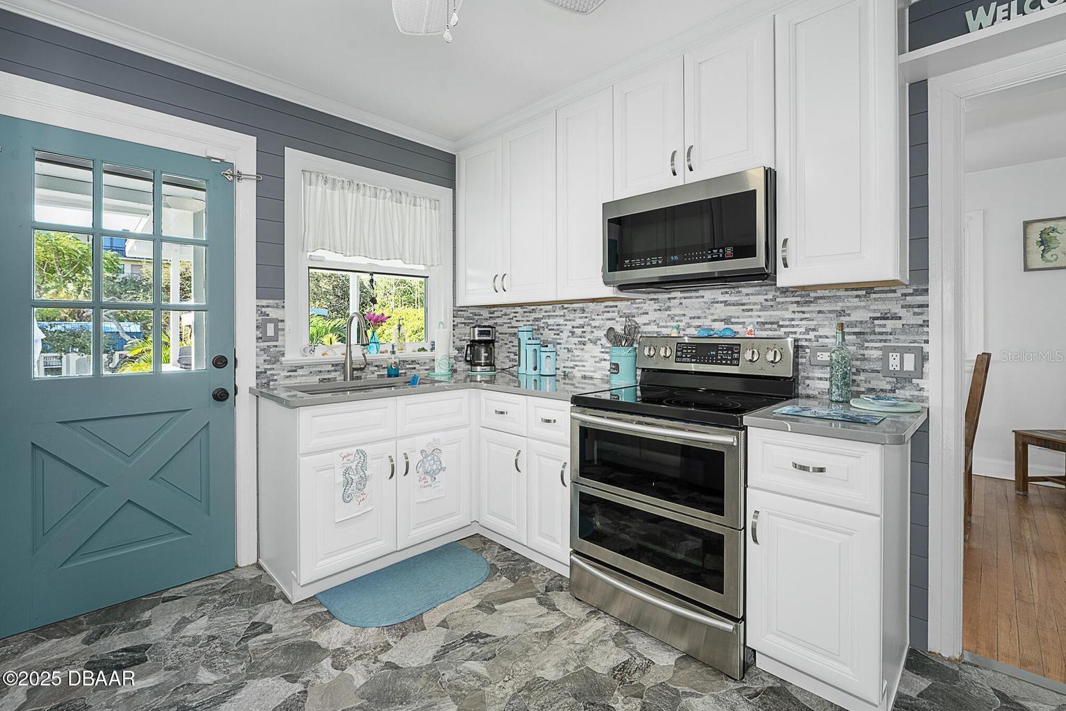 448 NAUTILUS AVE, DAYTONA BEACH, FL, 32118