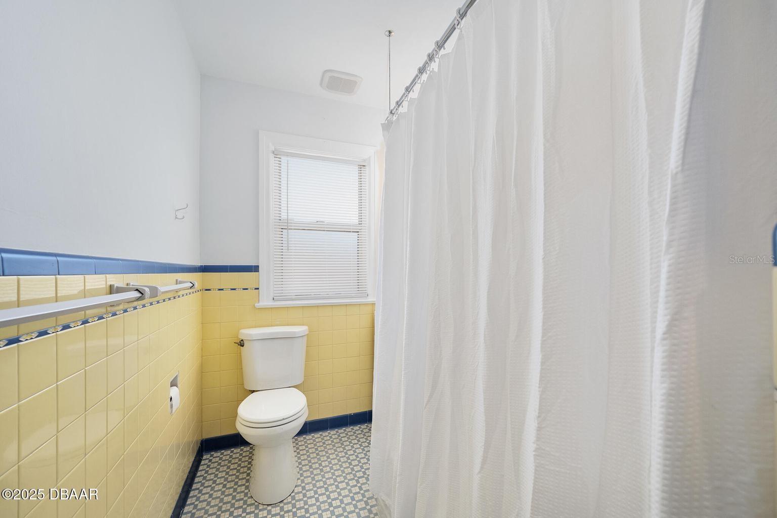 448 NAUTILUS AVE, DAYTONA BEACH, FL, 32118