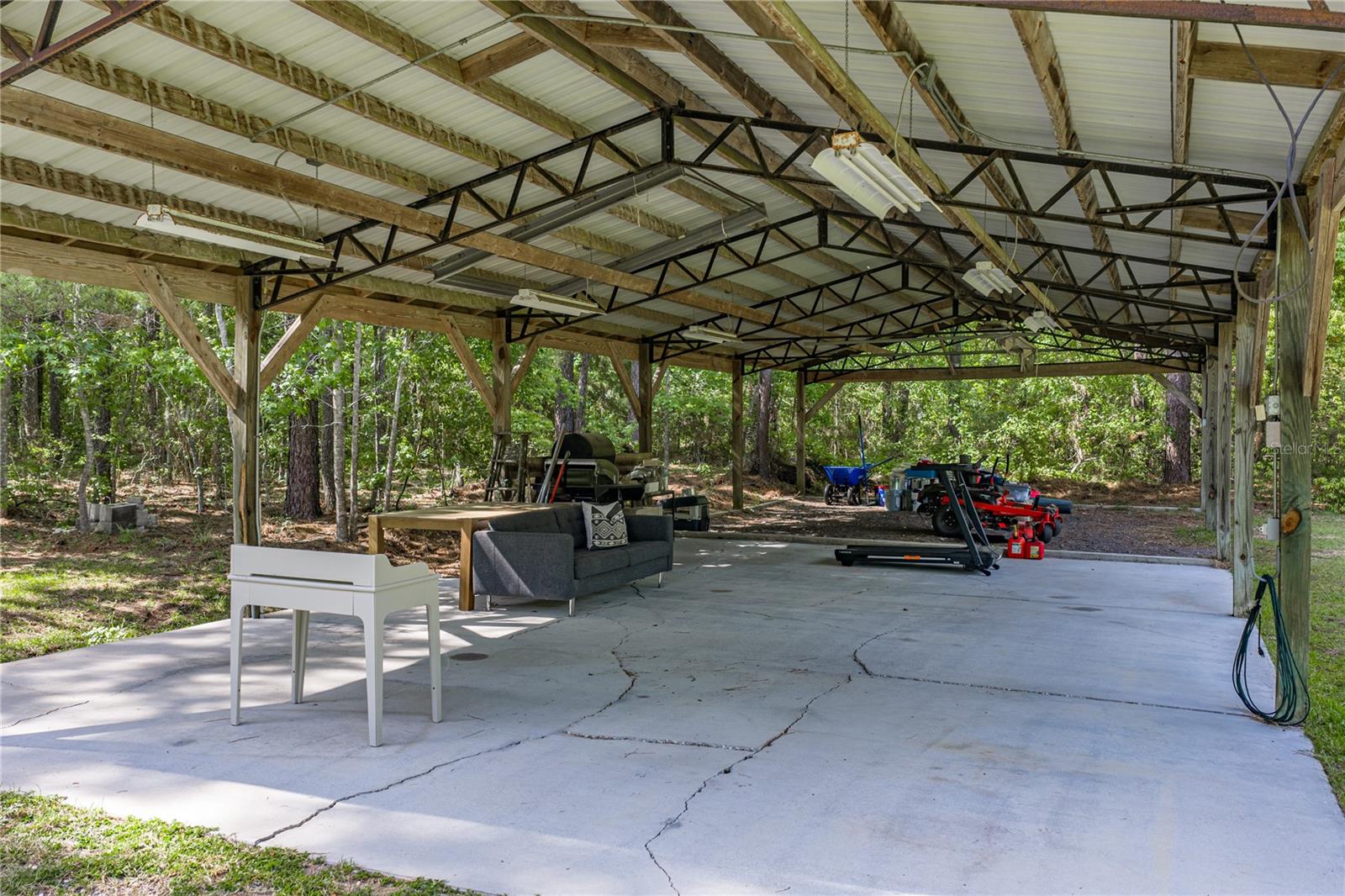 9091 MCINTYRE RD, BROOKSVILLE, FL, 34601
