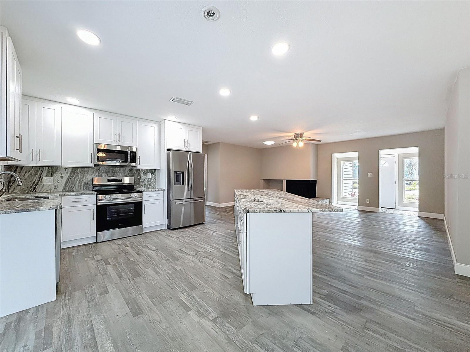 4221 SHORE ACRES BLVD NE, ST PETERSBURG, FL, 33703