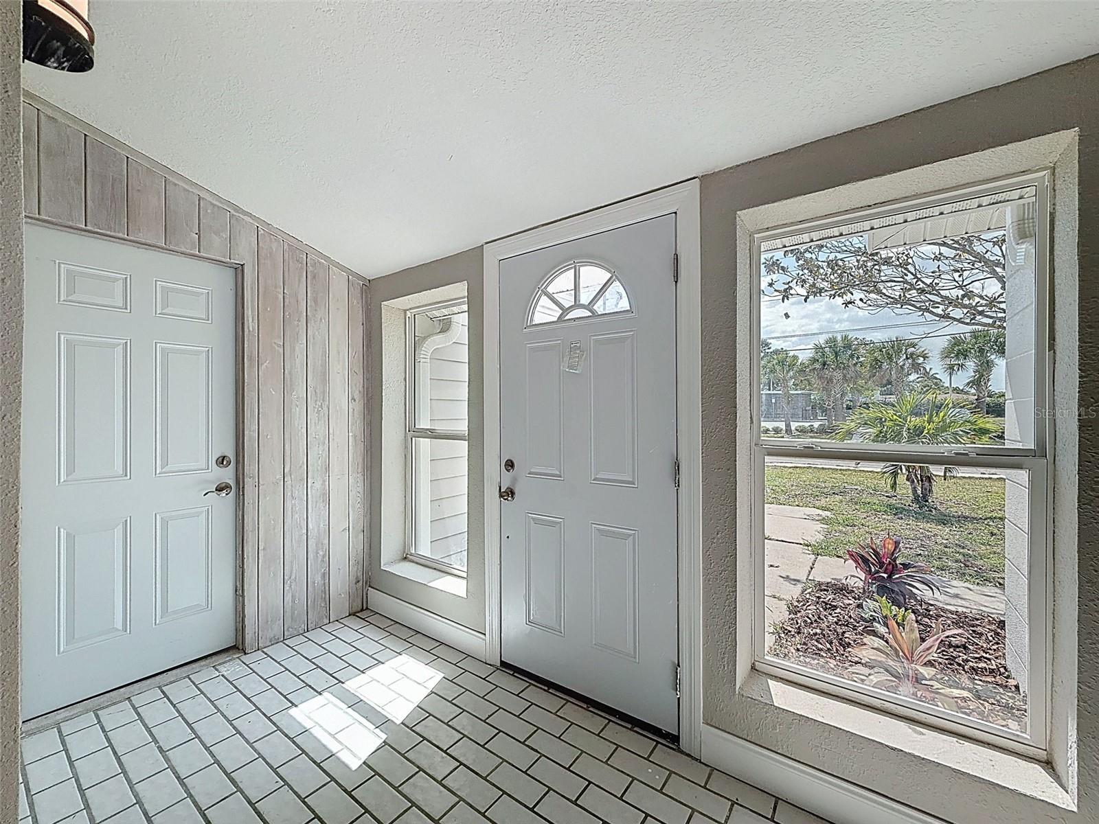 4221 SHORE ACRES BLVD NE, ST PETERSBURG, FL, 33703