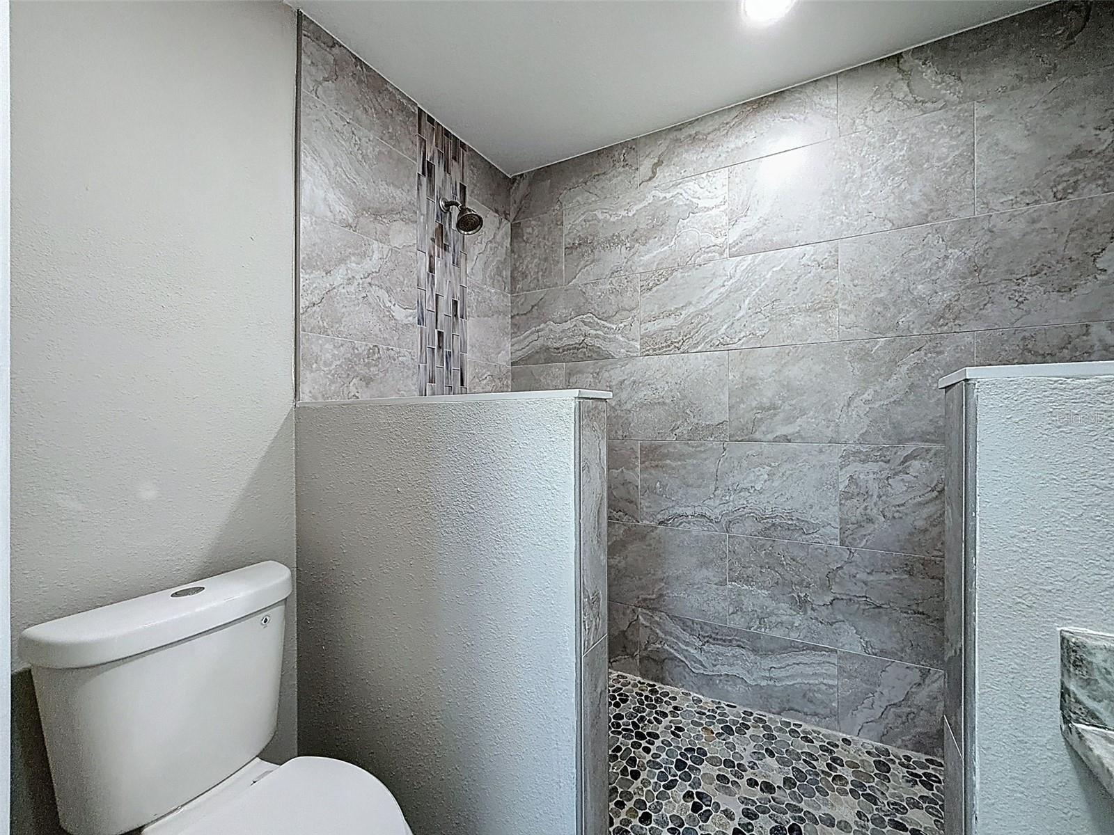 4221 SHORE ACRES BLVD NE, ST PETERSBURG, FL, 33703