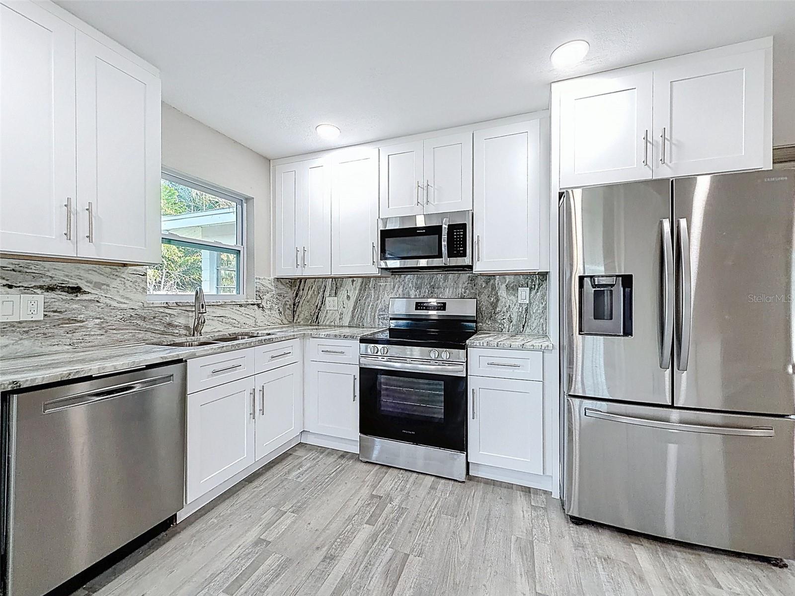 4221 SHORE ACRES BLVD NE, ST PETERSBURG, FL, 33703