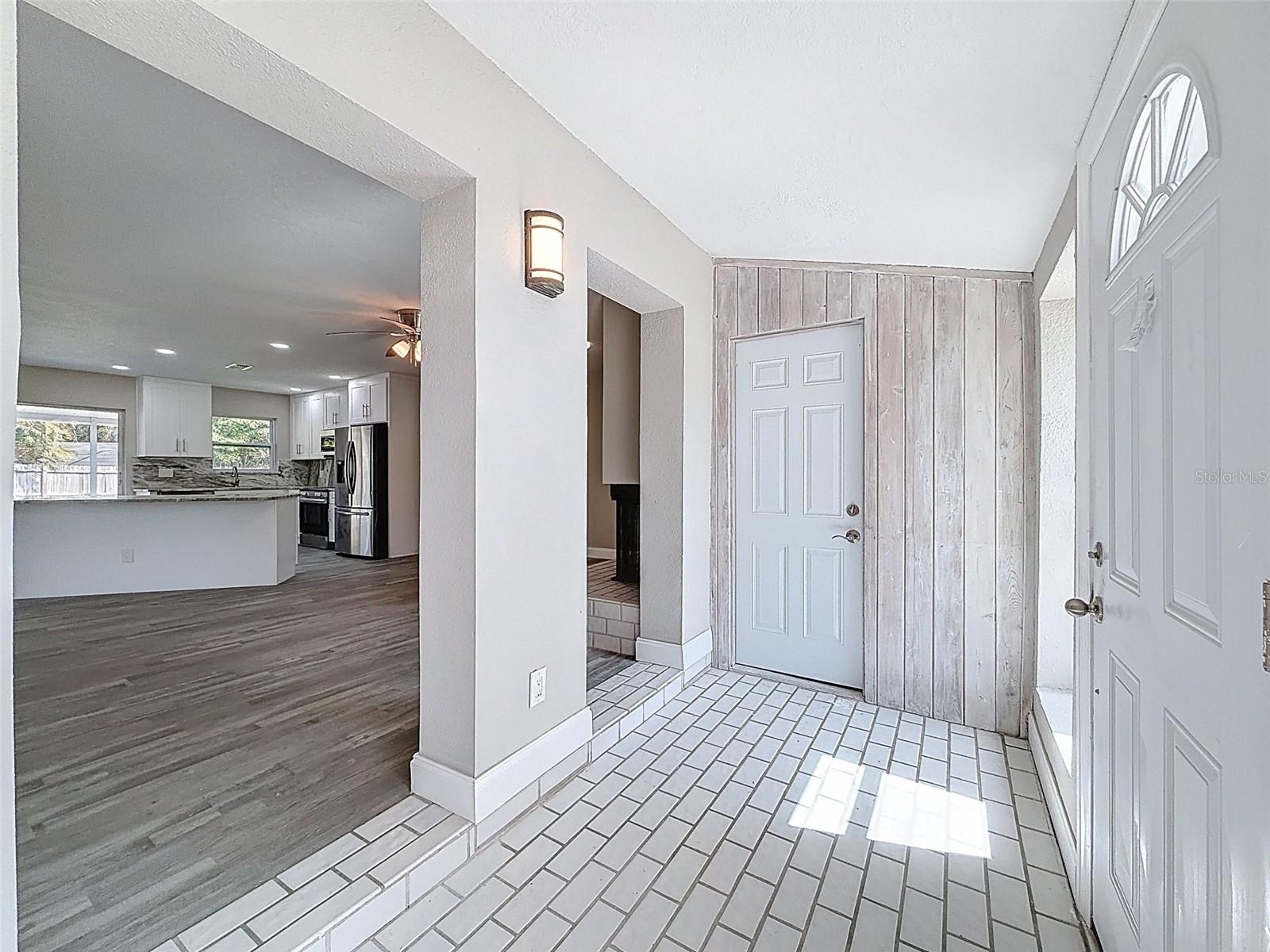 4221 SHORE ACRES BLVD NE, ST PETERSBURG, FL, 33703