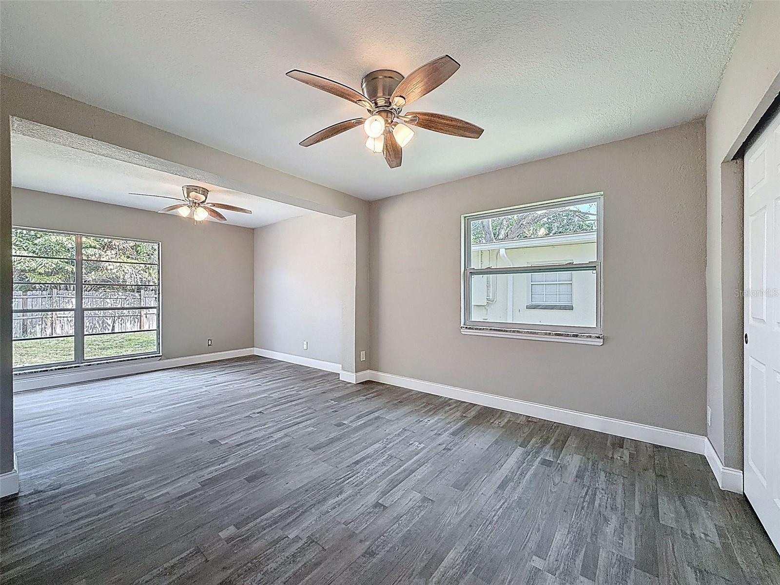 4221 SHORE ACRES BLVD NE, ST PETERSBURG, FL, 33703