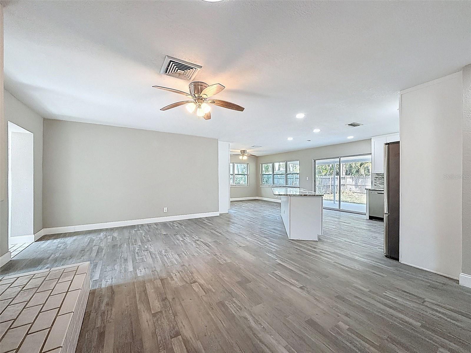 4221 SHORE ACRES BLVD NE, ST PETERSBURG, FL, 33703