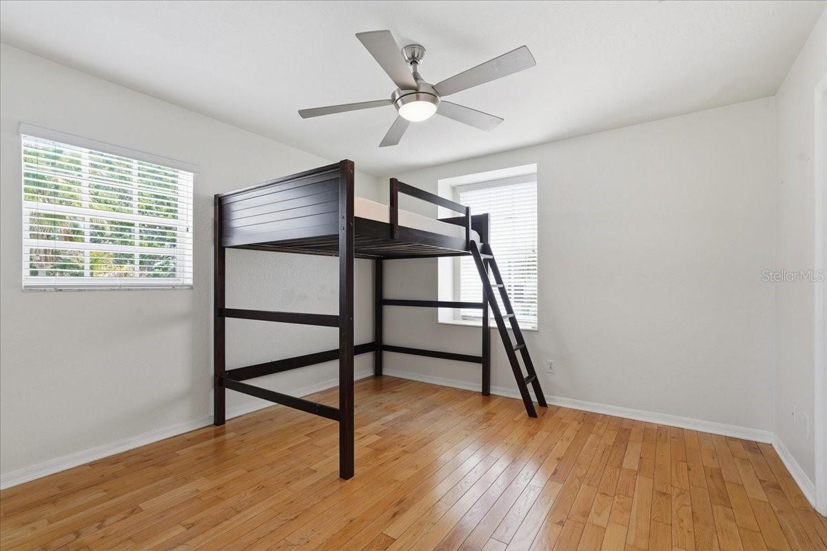 196 SHORE DR, PALM HARBOR, FL, 34683