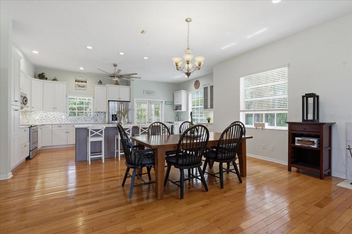 196 SHORE DR, PALM HARBOR, FL, 34683