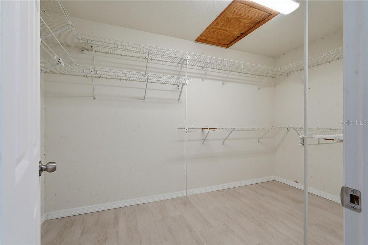 196 SHORE DR, PALM HARBOR, FL, 34683