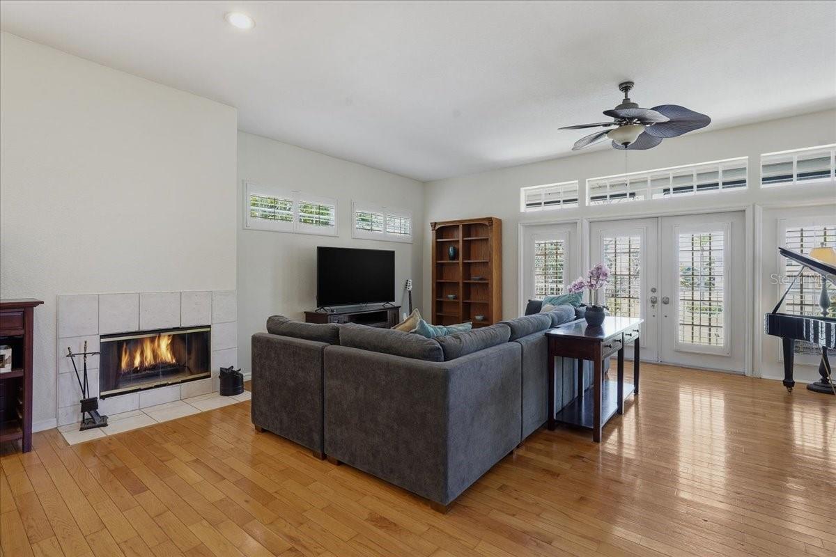 196 SHORE DR, PALM HARBOR, FL, 34683