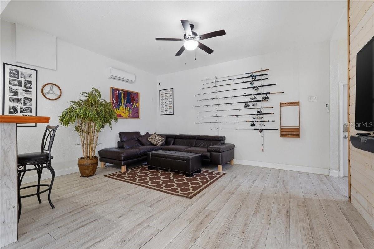 196 SHORE DR, PALM HARBOR, FL, 34683