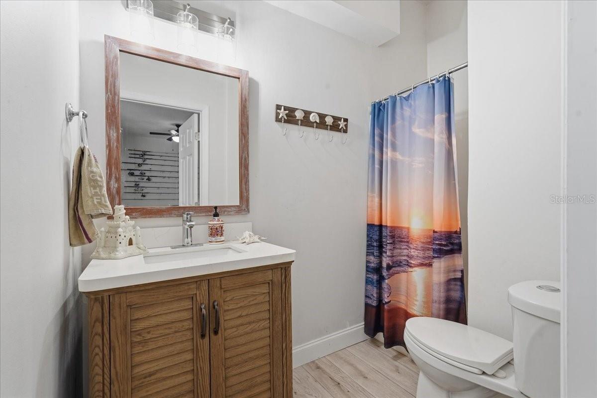 196 SHORE DR, PALM HARBOR, FL, 34683