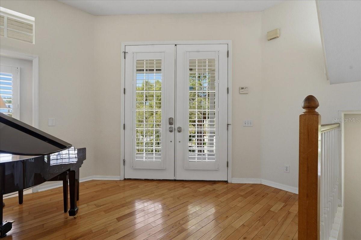 196 SHORE DR, PALM HARBOR, FL, 34683