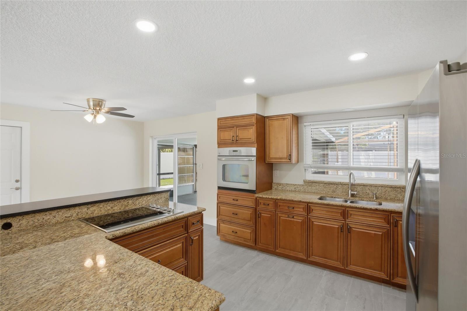 3106 OXFORD DR W, BRADENTON, FL, 34205