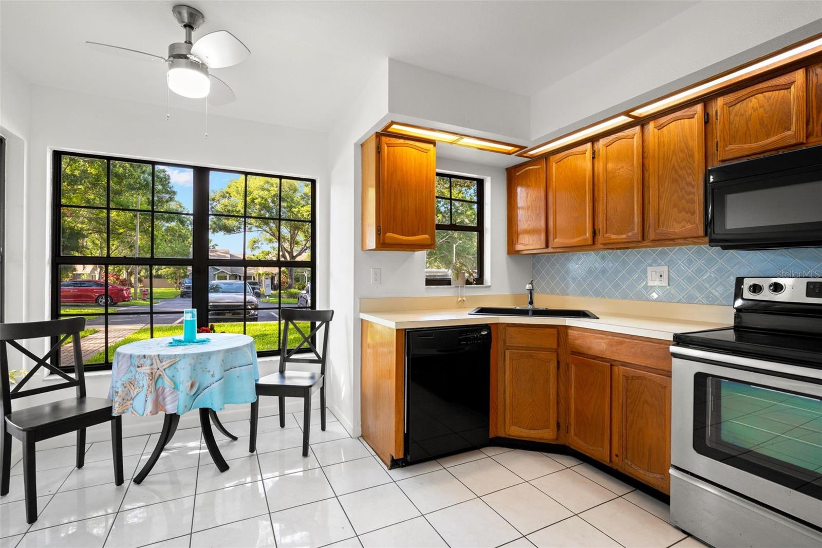 2668 BENTLEY DR, PALM HARBOR, FL, 34684