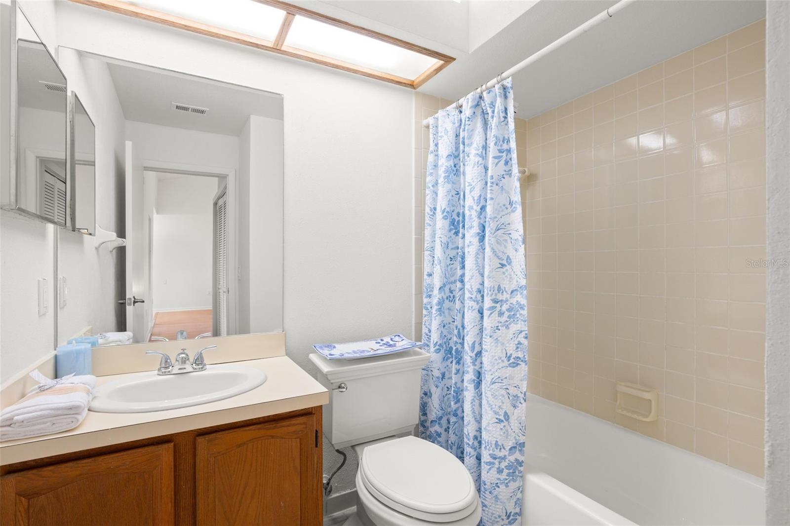2668 BENTLEY DR, PALM HARBOR, FL, 34684