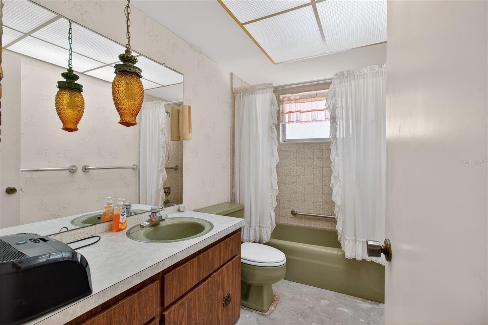 13222 98TH AVE, SEMINOLE, FL, 33776