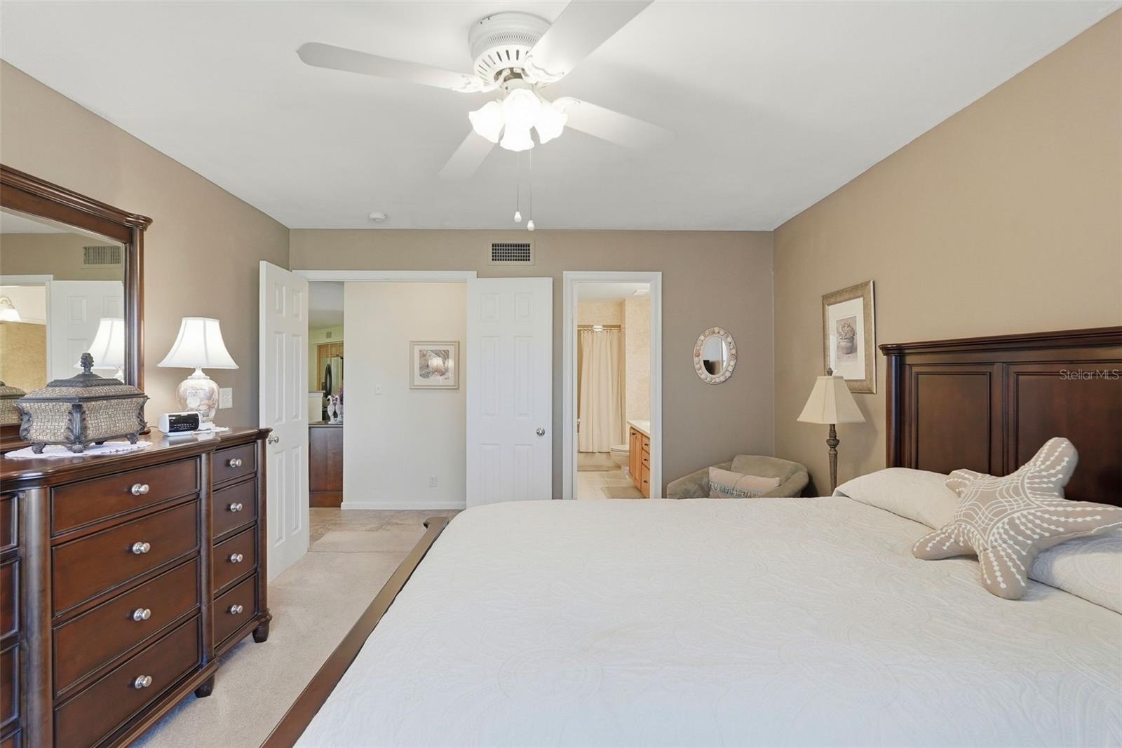 6077 BAHIA DEL MAR BLVD #123, ST PETERSBURG, FL, 33715