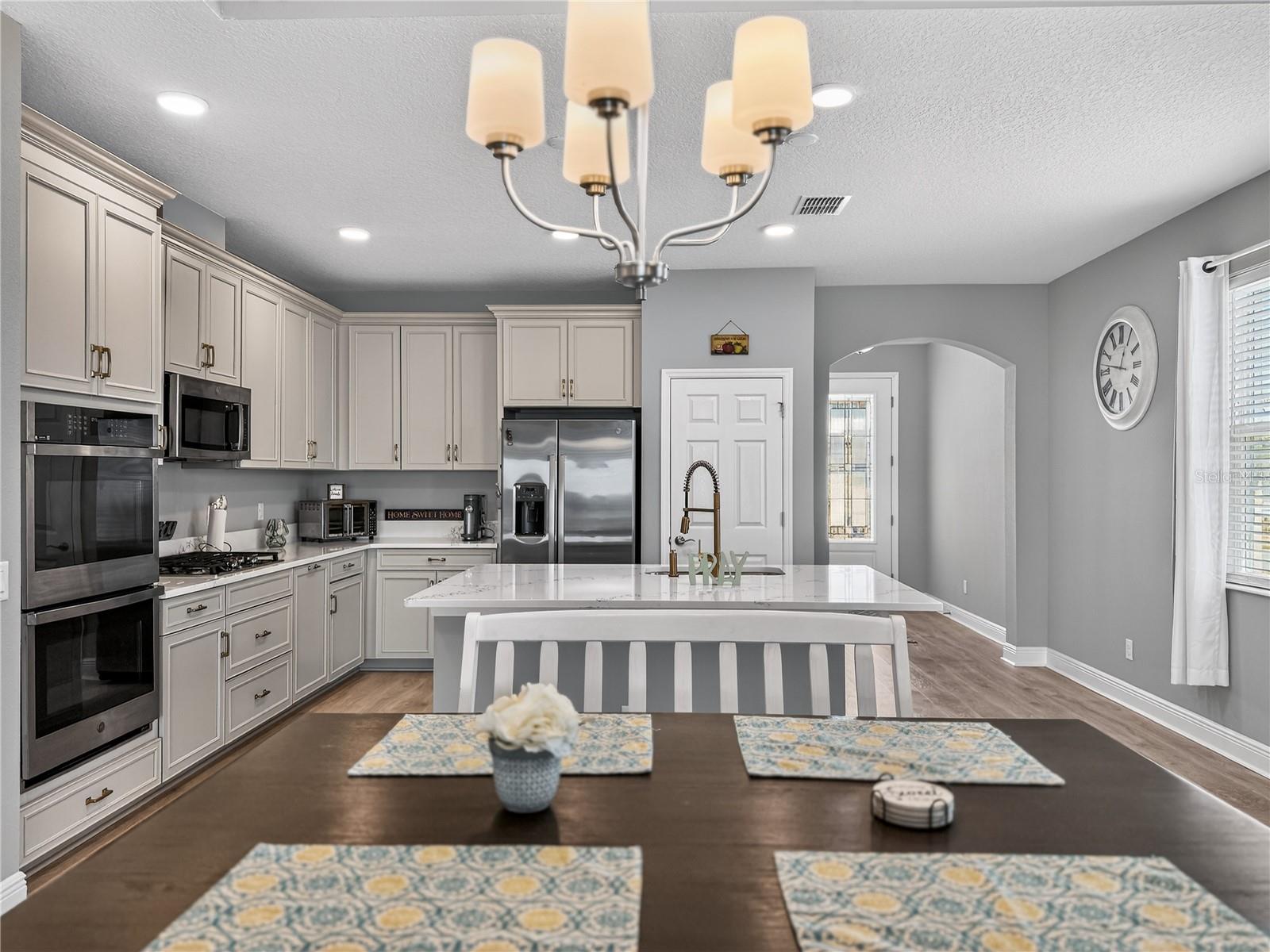 1673 SUTTONSET TRL, ZEPHYRHILLS, FL, 33541