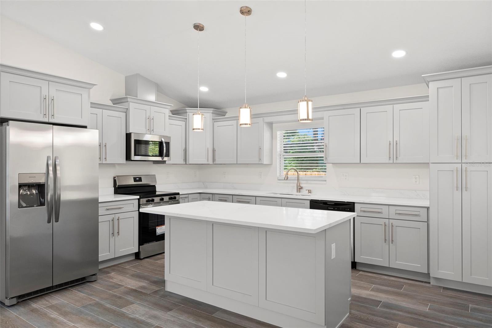 5062 80TH LN N, ST PETERSBURG, FL, 33709