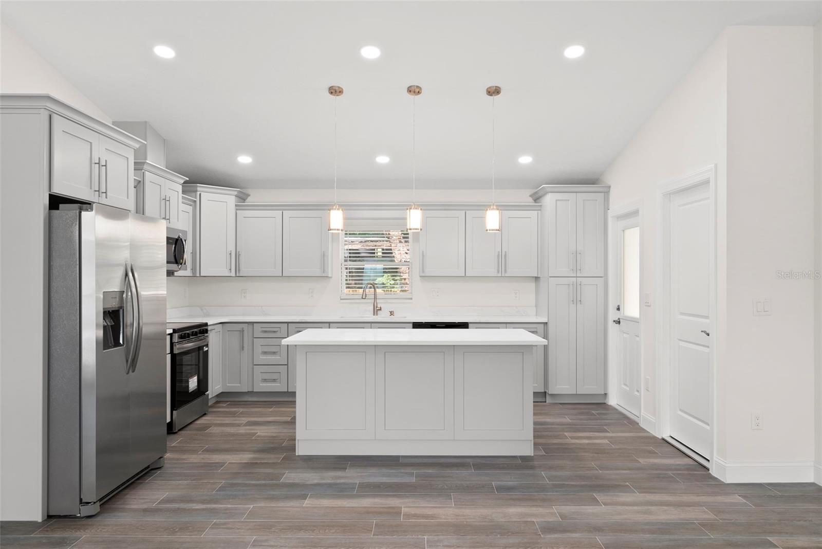 5062 80TH LN N, ST PETERSBURG, FL, 33709