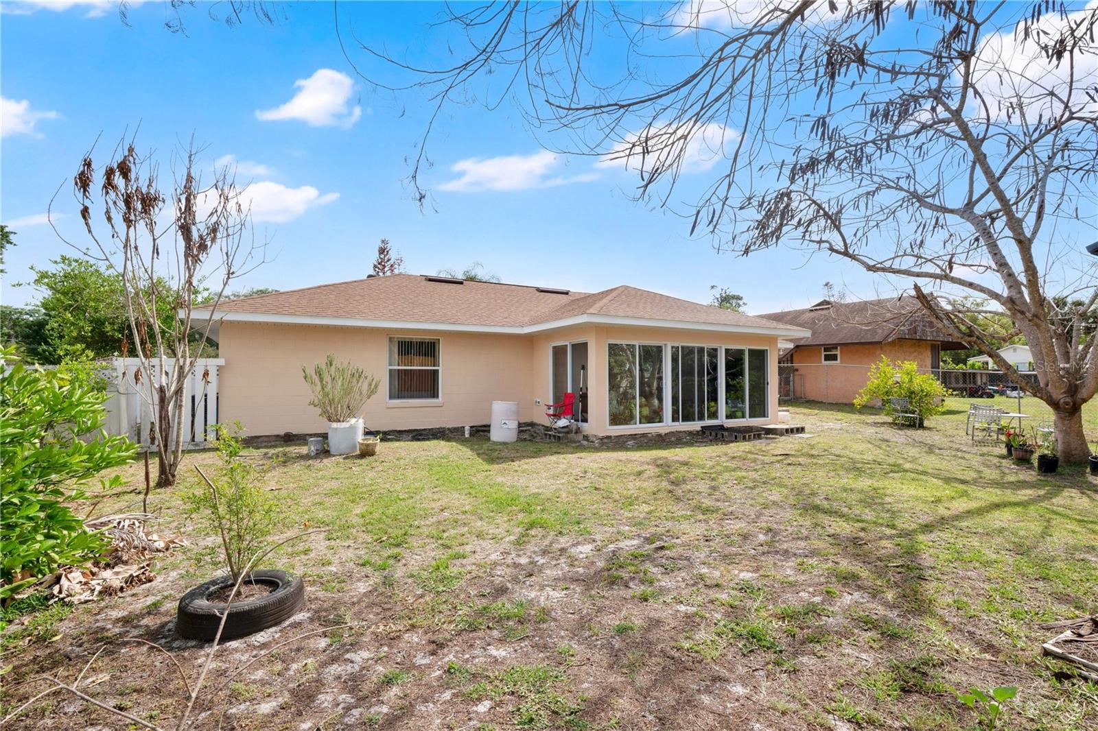 18 ANGELES RD, DEBARY, FL, 32713