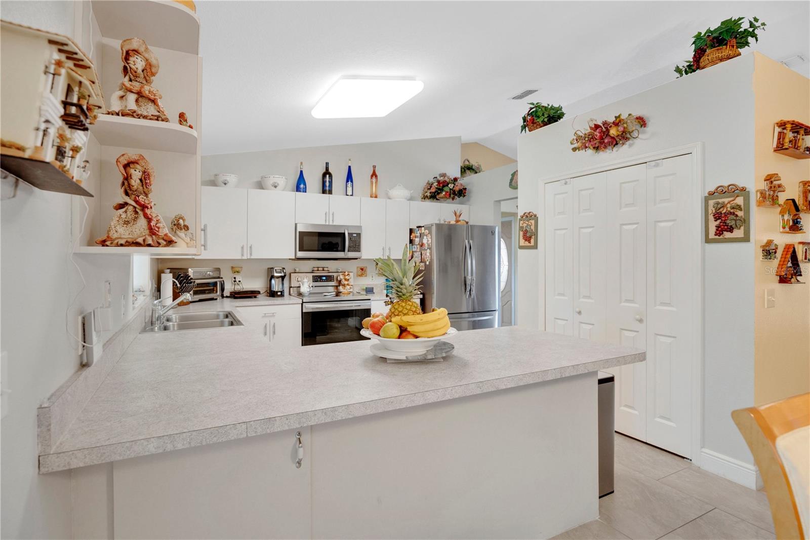 18 ANGELES RD, DEBARY, FL, 32713