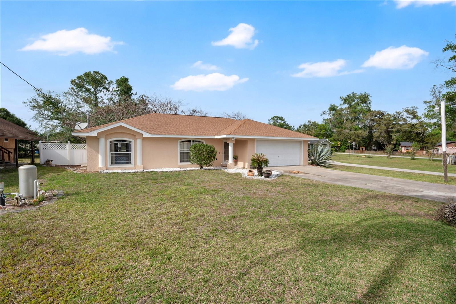 18 ANGELES RD, DEBARY, FL, 32713