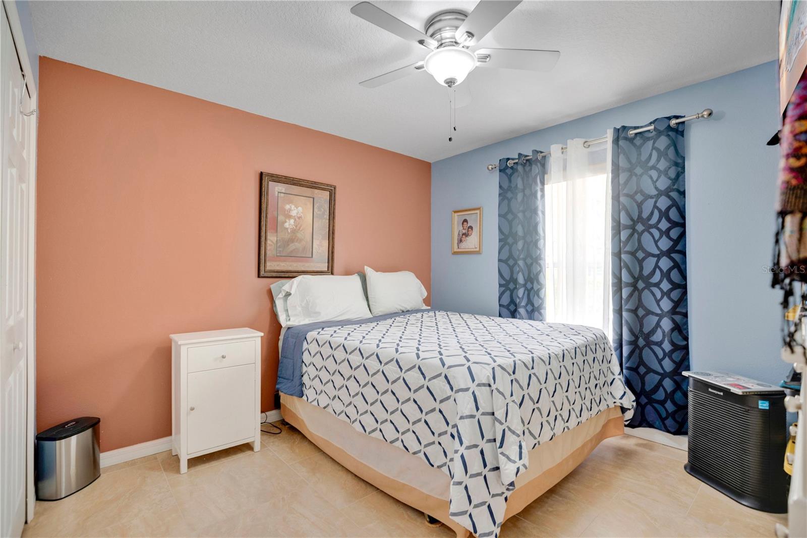 18 ANGELES RD, DEBARY, FL, 32713