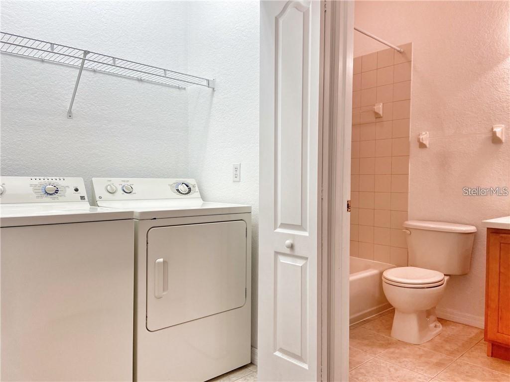 915 FAIRWAYCOVE LN #208, BRADENTON, FL, 34212