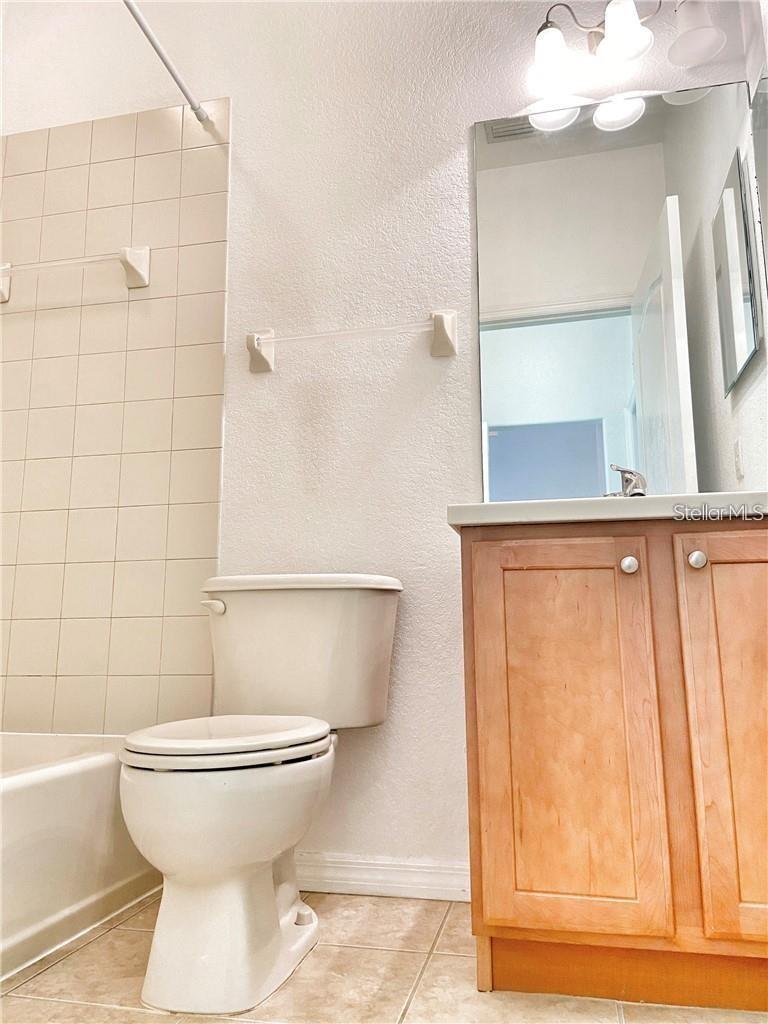 915 FAIRWAYCOVE LN #208, BRADENTON, FL, 34212