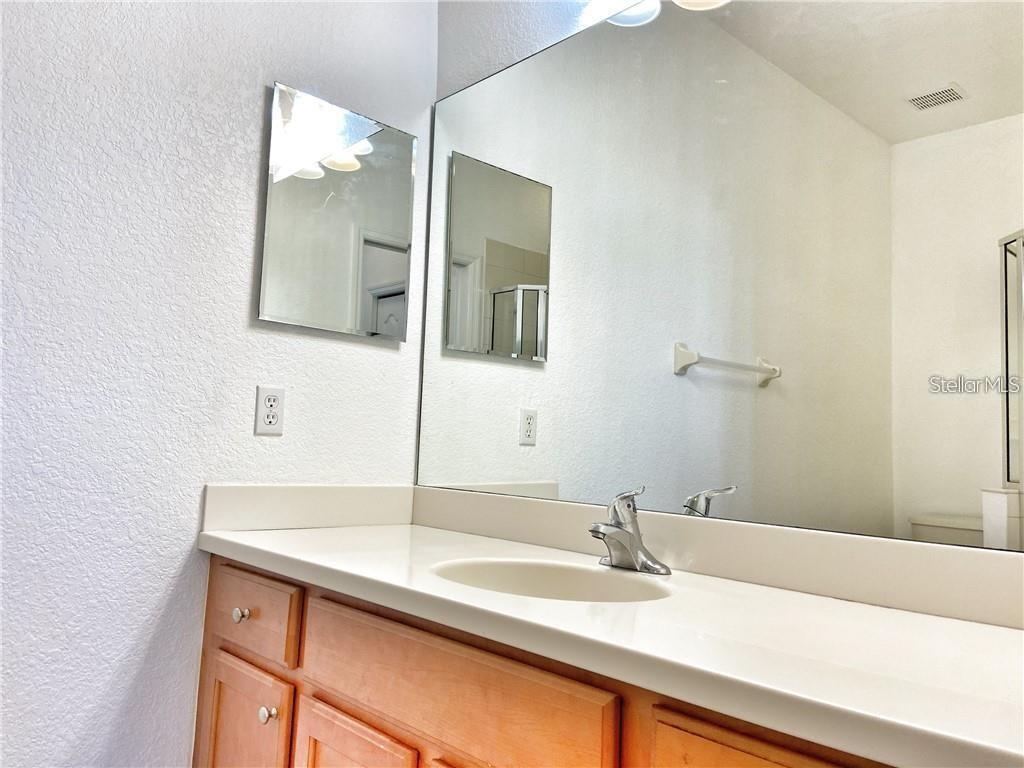 915 FAIRWAYCOVE LN #208, BRADENTON, FL, 34212