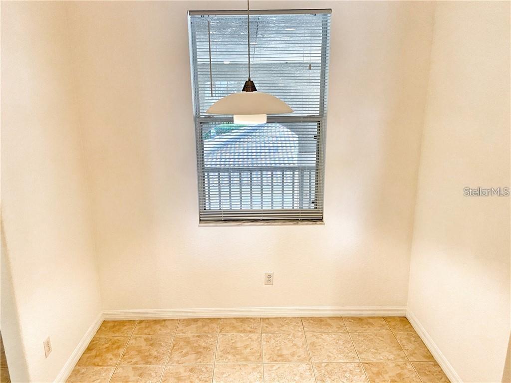 915 FAIRWAYCOVE LN #208, BRADENTON, FL, 34212