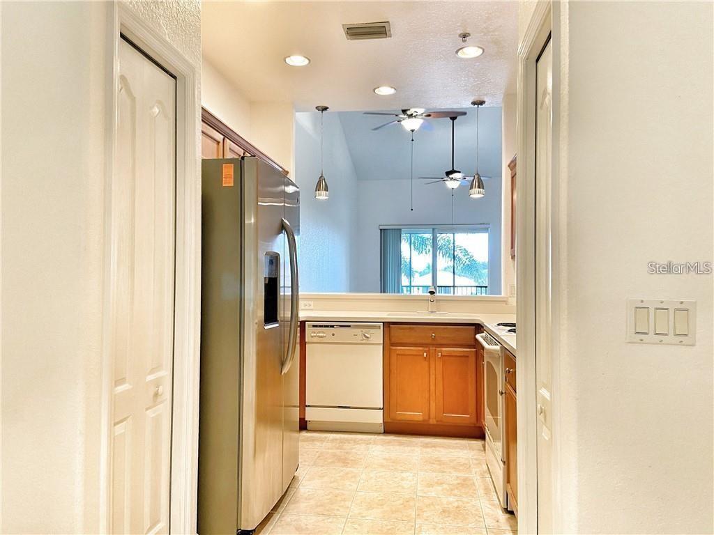 915 FAIRWAYCOVE LN #208, BRADENTON, FL, 34212