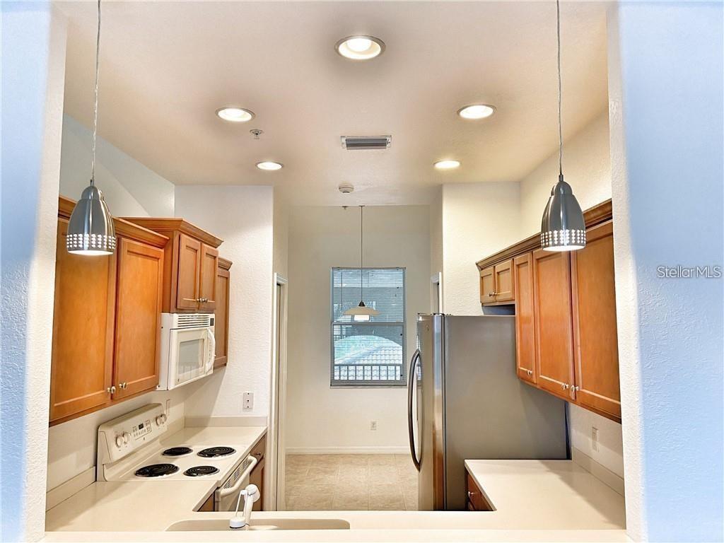 915 FAIRWAYCOVE LN #208, BRADENTON, FL, 34212