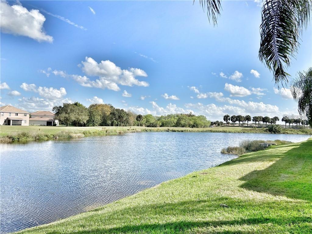 915 FAIRWAYCOVE LN #208, BRADENTON, FL, 34212