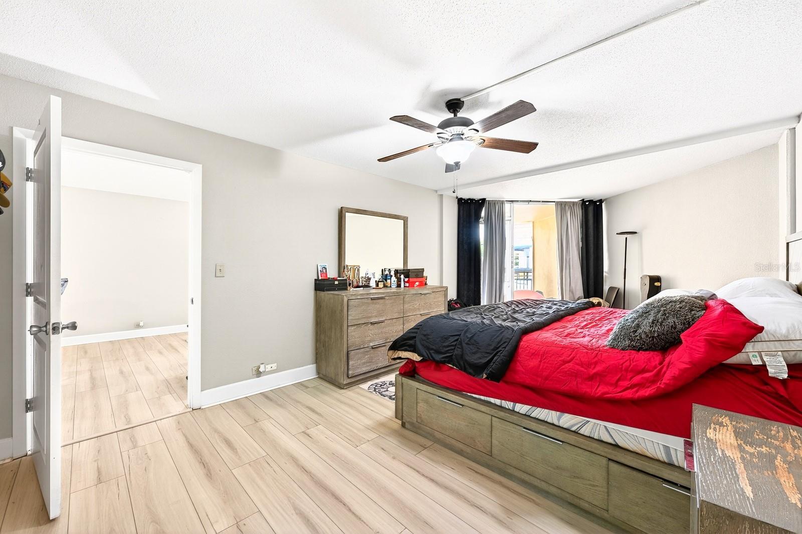 151 E WASHINGTON ST #218, ORLANDO, FL, 32801