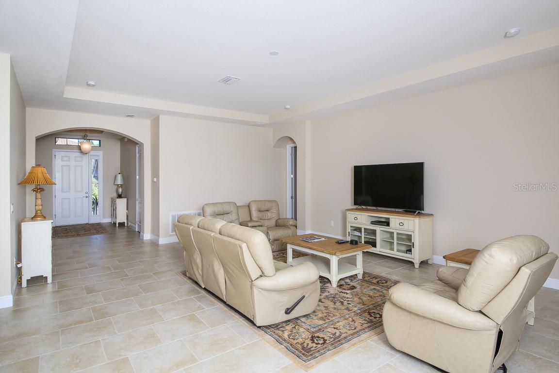 5614 TITLE ROW DR, BRADENTON, FL, 34210