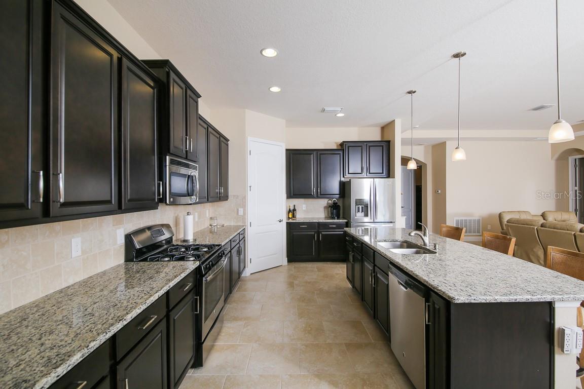 5614 TITLE ROW DR, BRADENTON, FL, 34210