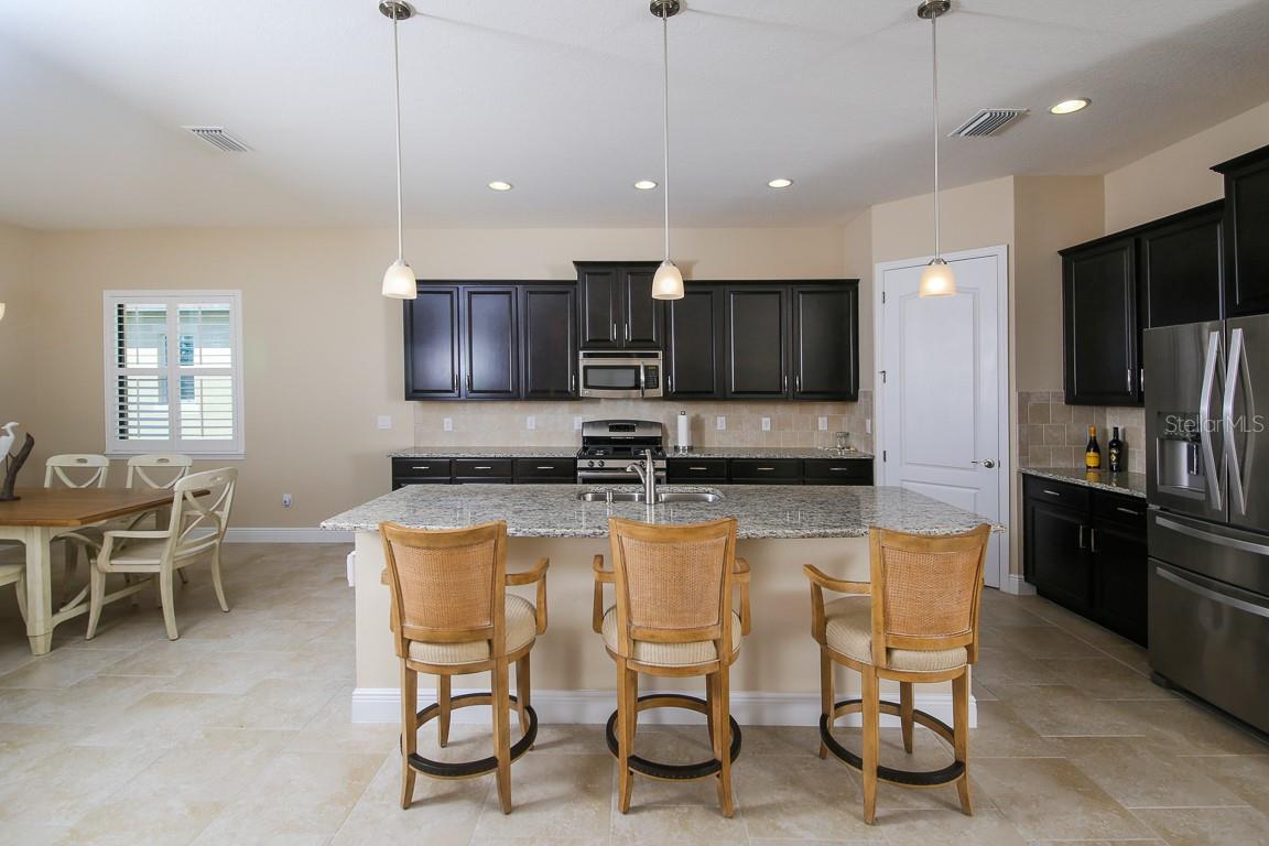 5614 TITLE ROW DR, BRADENTON, FL, 34210