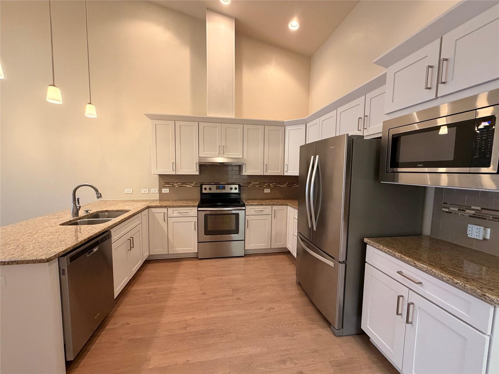 1084 NW 126TH WAY, NEWBERRY, FL, 32669