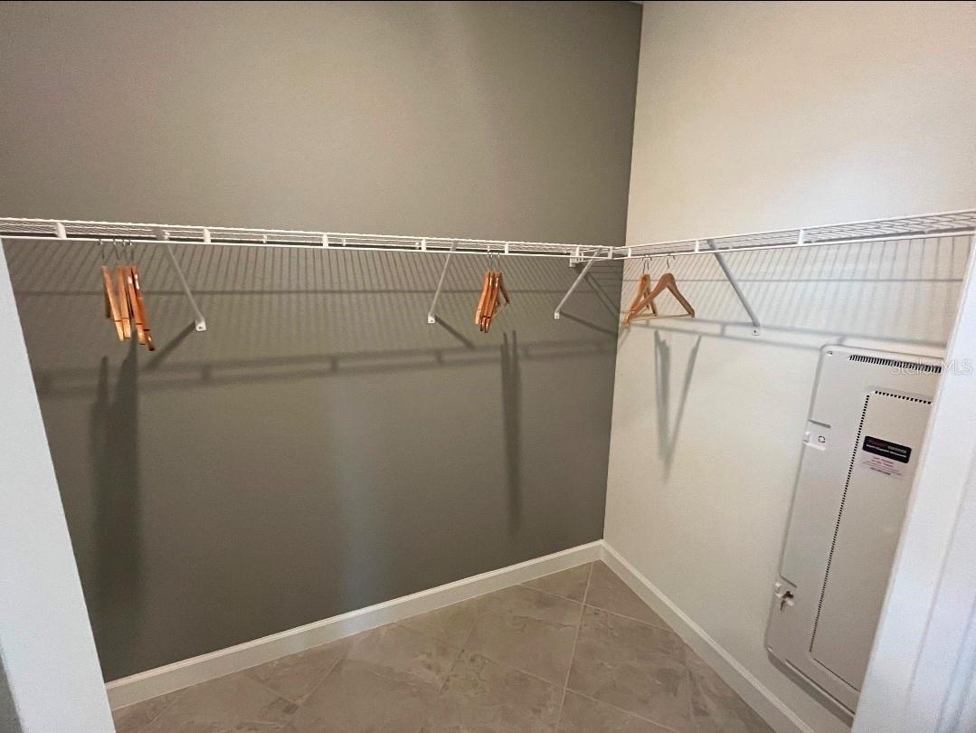 8141 SHORE LAKE DR, ENGLEWOOD, FL, 34224